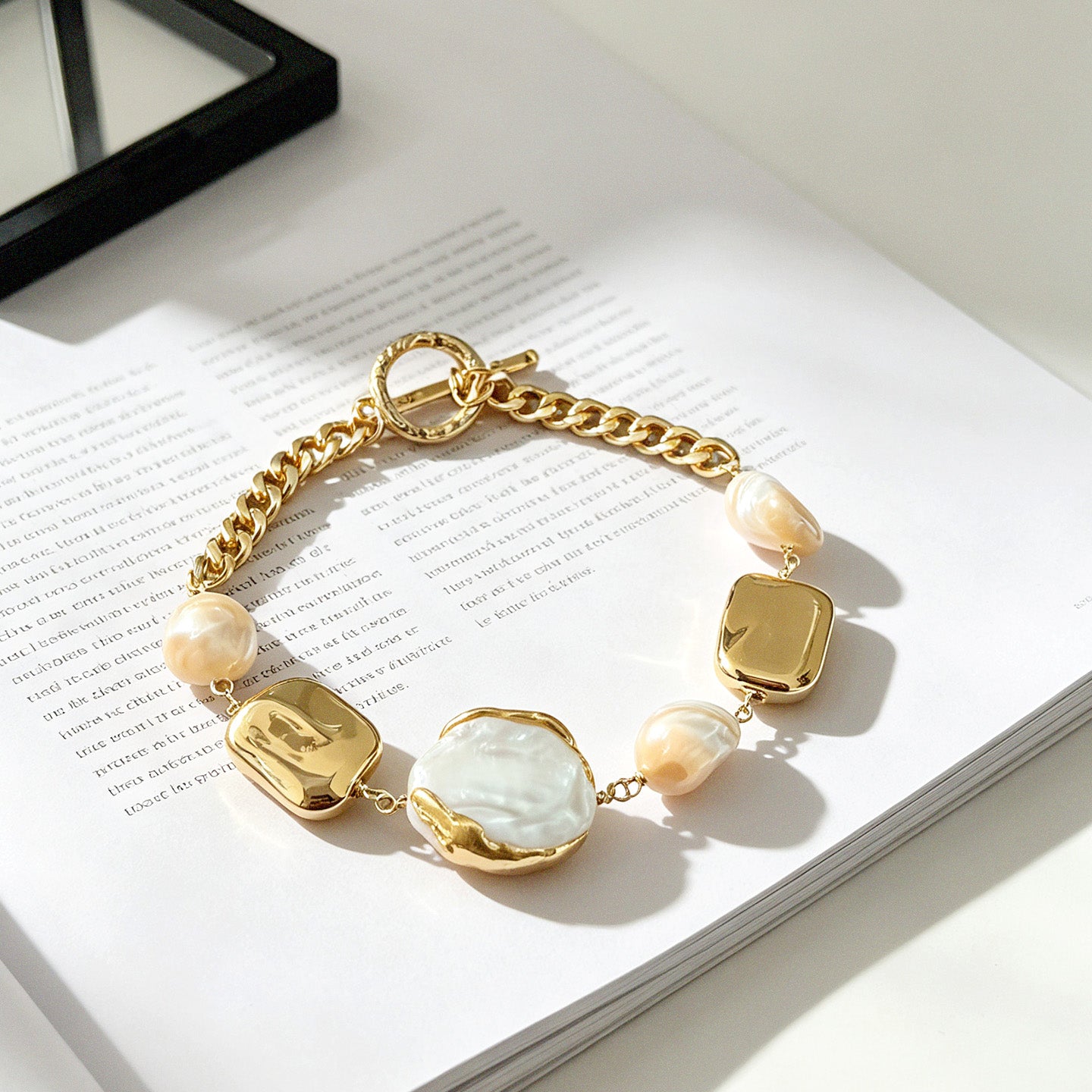 Baroque Pearl Gold Chain Bracelet