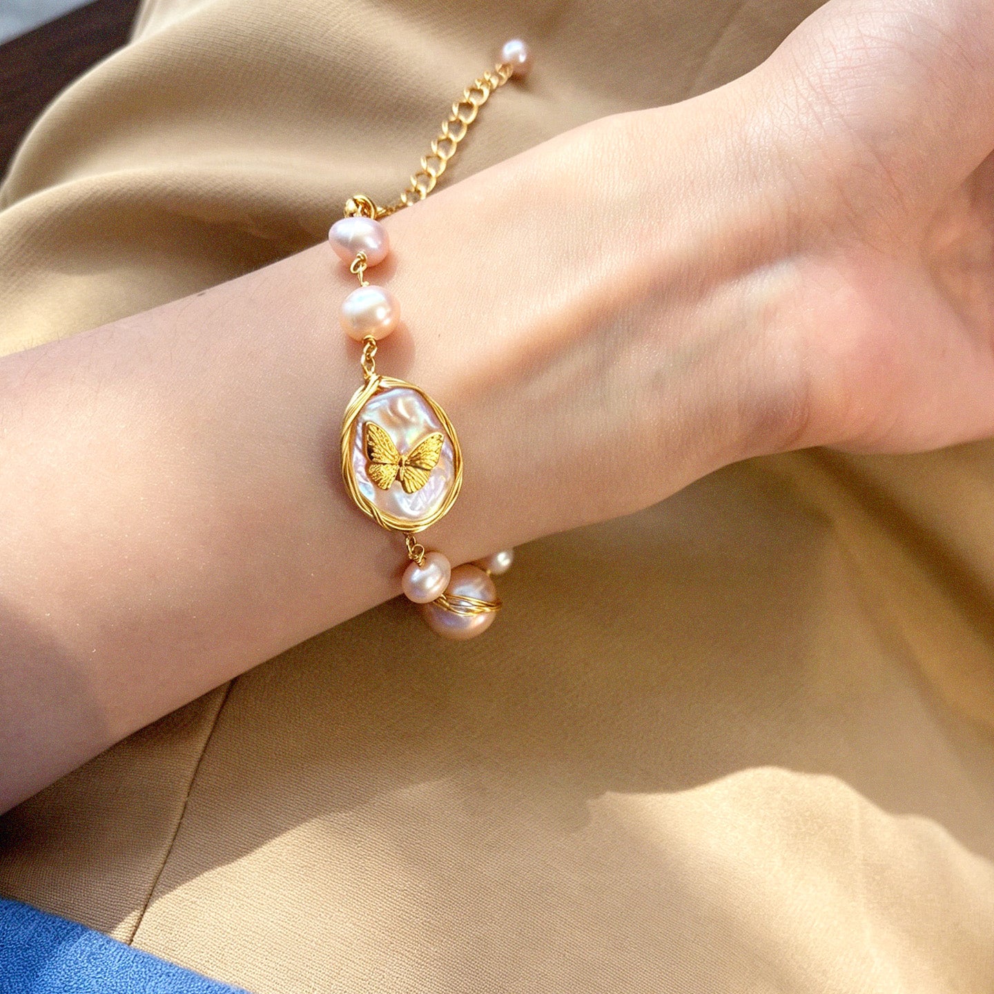French Retro｜Baroque Pearl Butterfly Bracelet