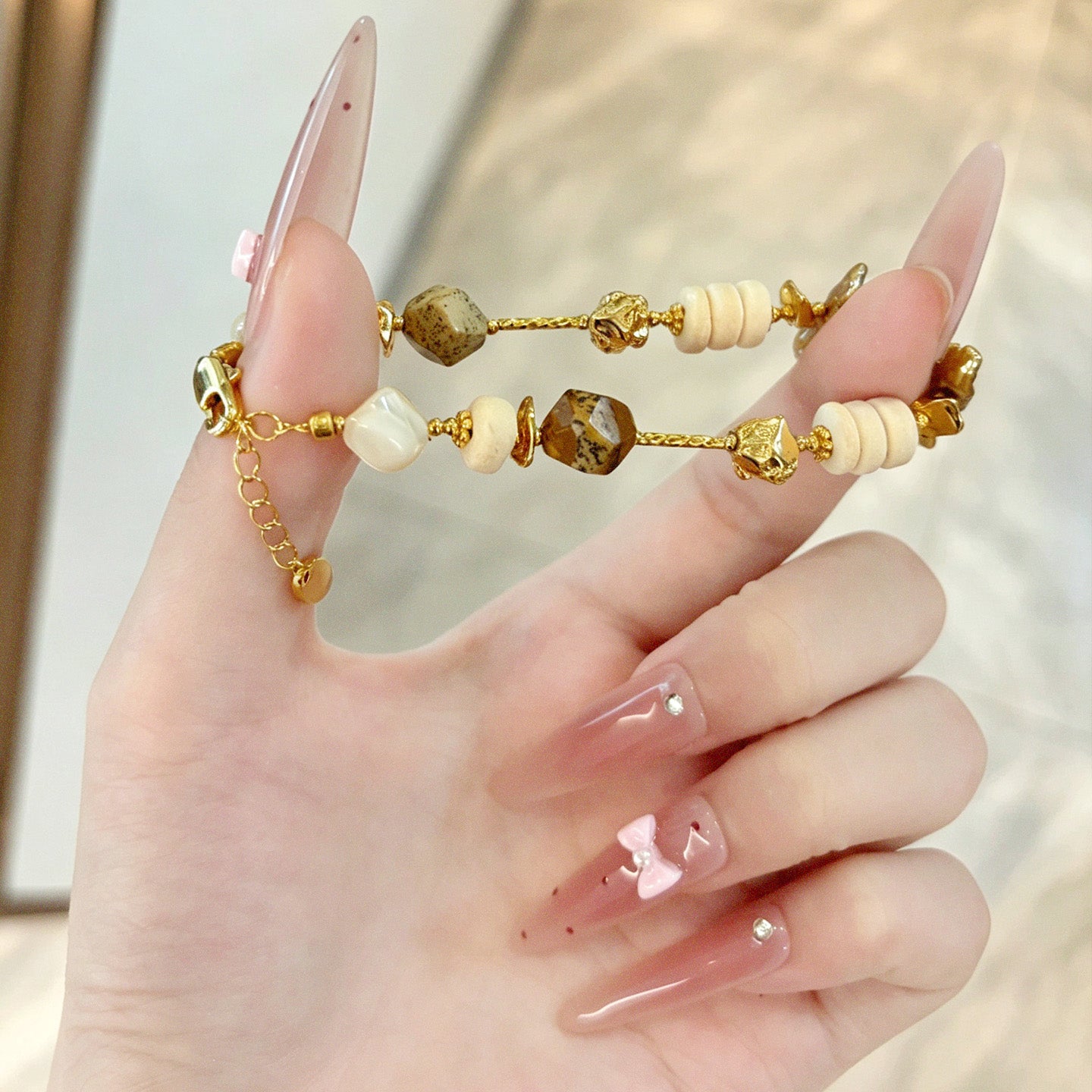Boho Earthy Tone Mixed Bead Bracelet | Adjustable Gold Tone Copper Alloy Chain | Artisanal Biwa Stick Pearl Bangle | Vintage Eclectic Aesthetic Jewelry