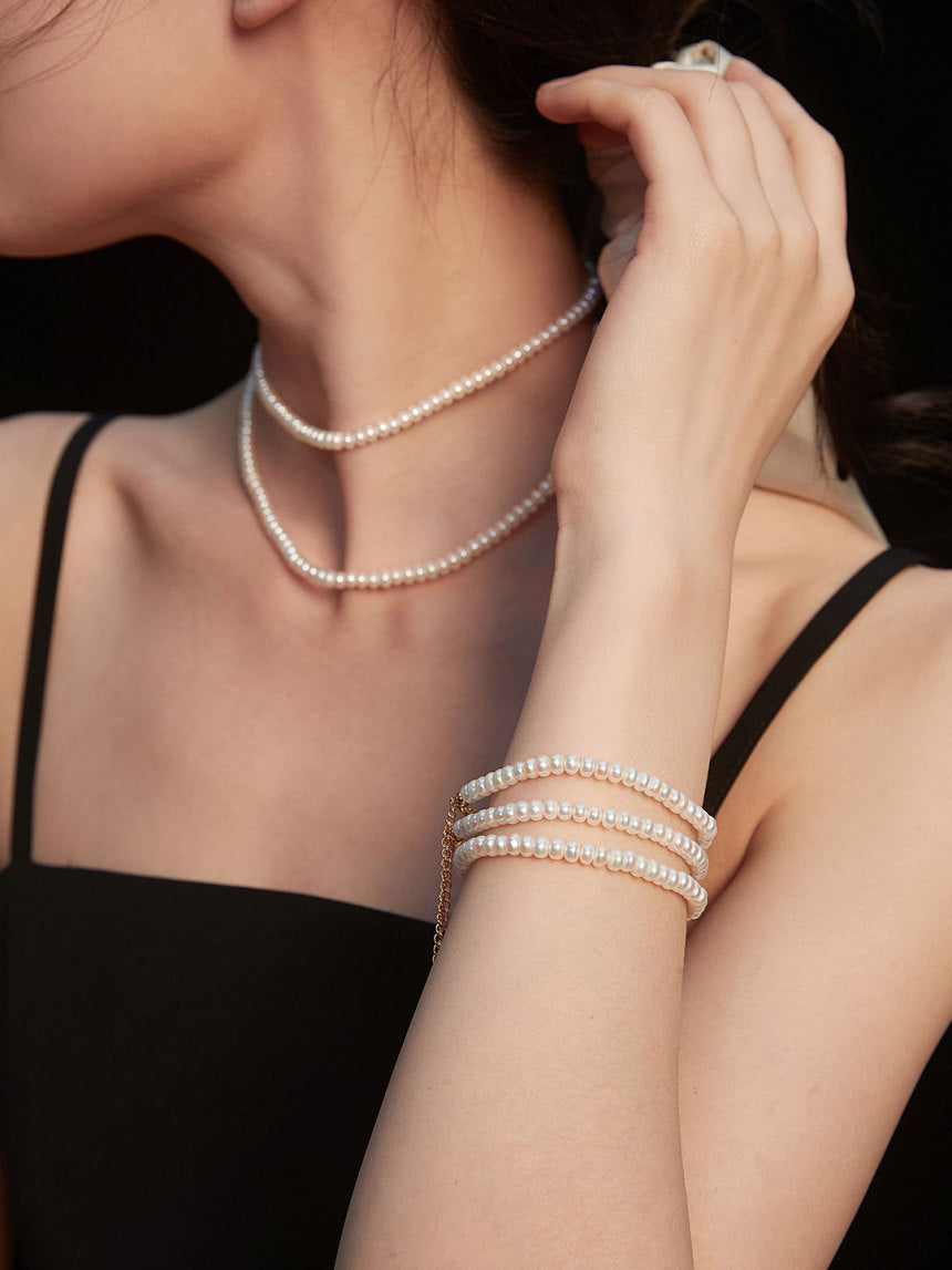Classic Minimalist Pearl Beaded Bracelet